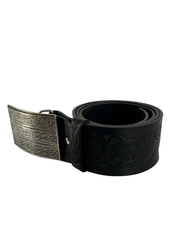 Δερμάτινη Χειροποίητη Ζώνη Φαρδιά Σε Μαύρο Χρώμα Δερμάτινη Χειροποίητη Ζώνη Φαρδιά Σε Μαύρο Χρώμα