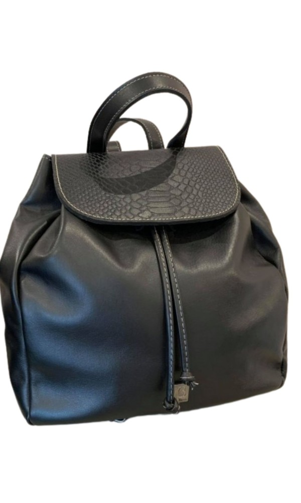 Μαύρο Δερμάτινο Σακίδιο Πλάτης  Μαύρο Δερμάτινο Σακίδιο Πλάτης