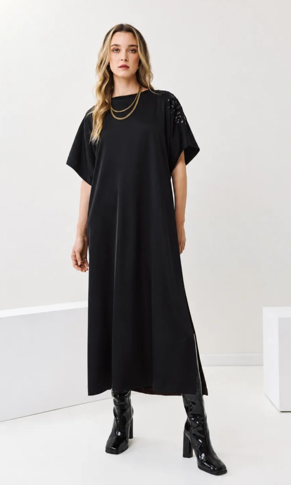 Black Maxi Dress with a Design on the Shoulder