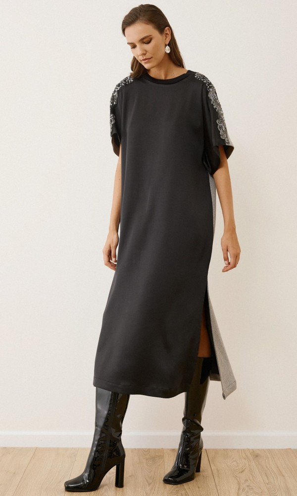 Midi Colorblock Dress with Embroidered Details Midi Colorblock Dress with Embroidered Details