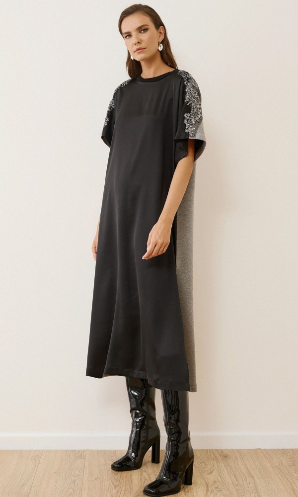 Midi Colorblock Dress with Embroidered Details Midi Colorblock Dress with Embroidered Details