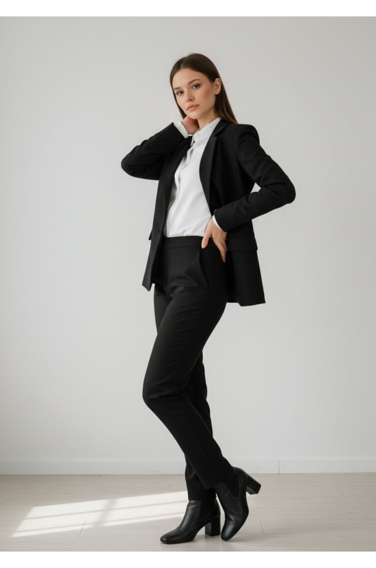 Κλασικό Μαύρο Σακάκι με Χρυσά Κουμπιά Κλασικό Μαύρο Σακάκι με Χρυσά Κουμπιά