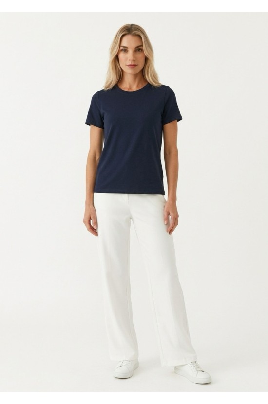 White High-Waisted Leggings White High-Waisted Leggings