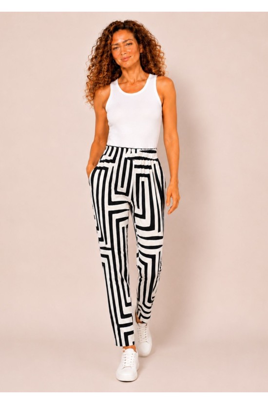 Black-and-White Pantalona Black-and-White Pantalona