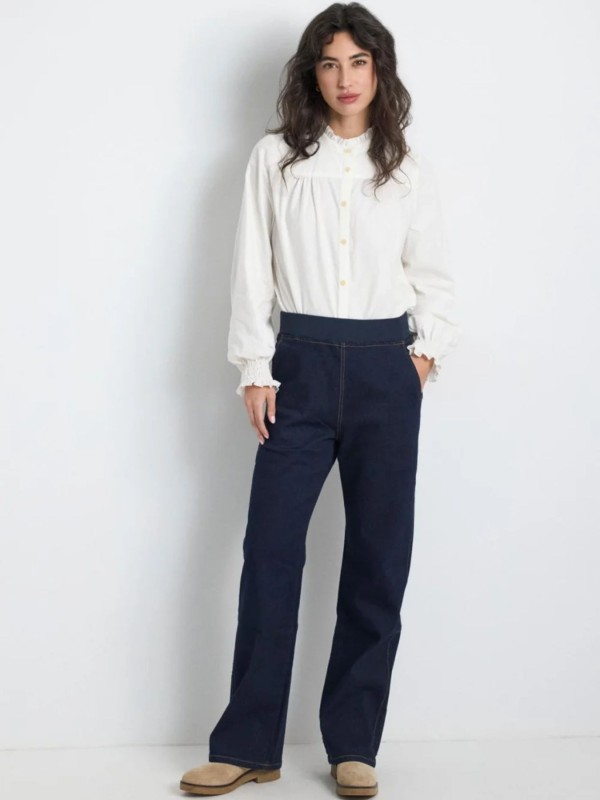 Jeans with an Elastic Waistband