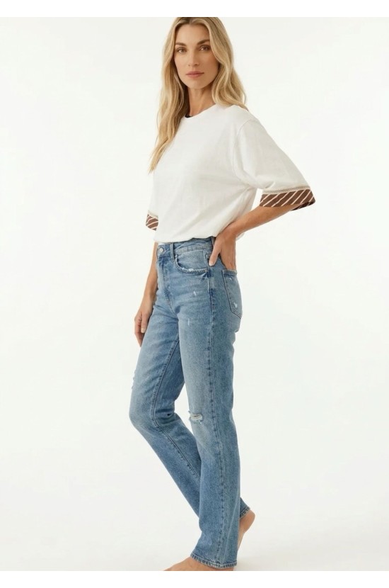 Λευκή Μπλούζα με Ριγέ Σχέδιο στα Μανίκια