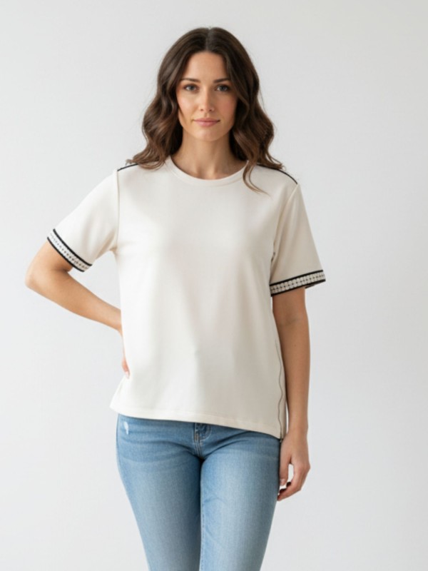 Εκρού Μπλούζα Με Διακοσμητικές Λεπτομέρειες