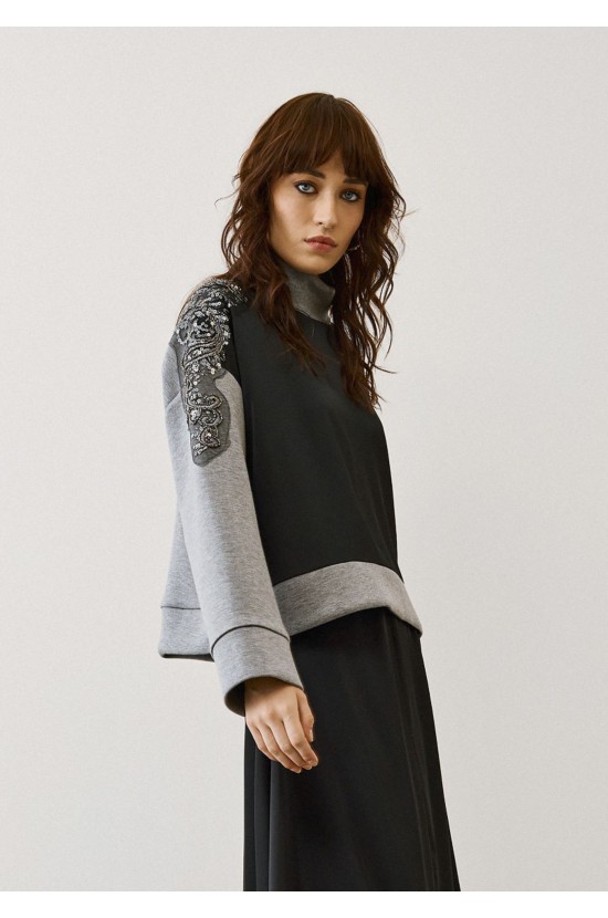 Black-Gray Blouse With Embroidery on the Shoulders Black-Gray Blouse With Embroidery on the Shoulders