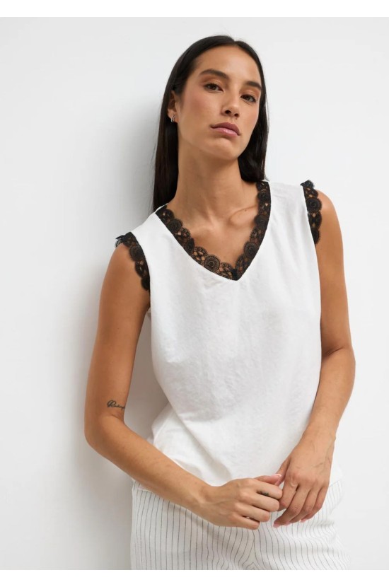 Sleeveless Blouse with Lace Sleeveless Blouse with Lace