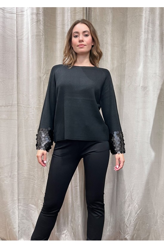 Black knitted blouse with sequins