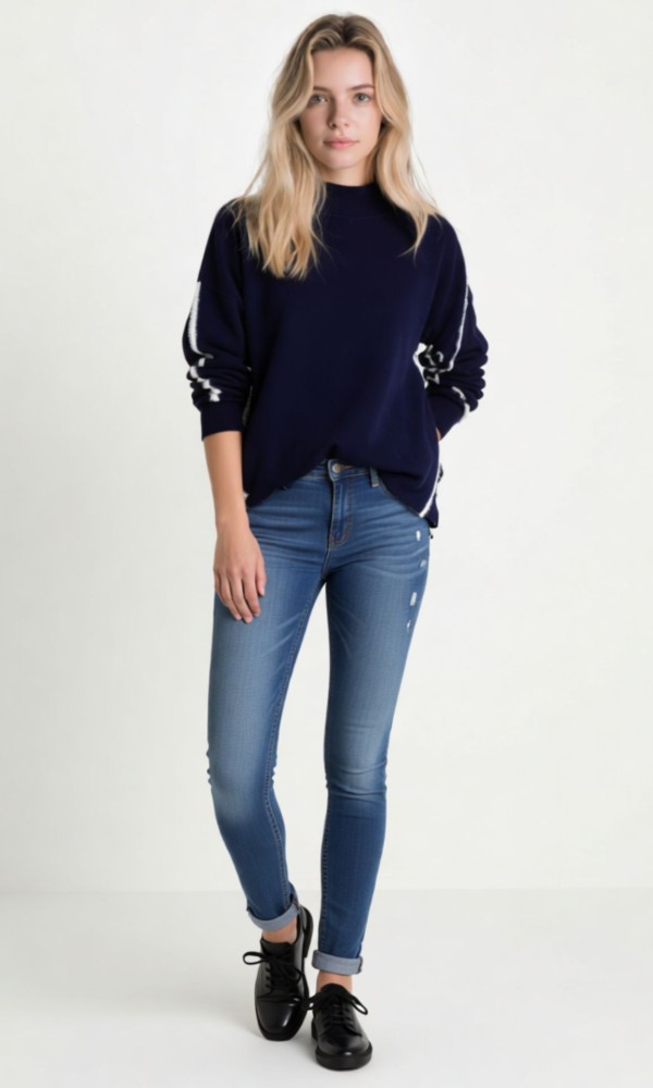 Πλεκτή Μπλούζα Μπλε Navy με Λευκές Λεπτομέρειες