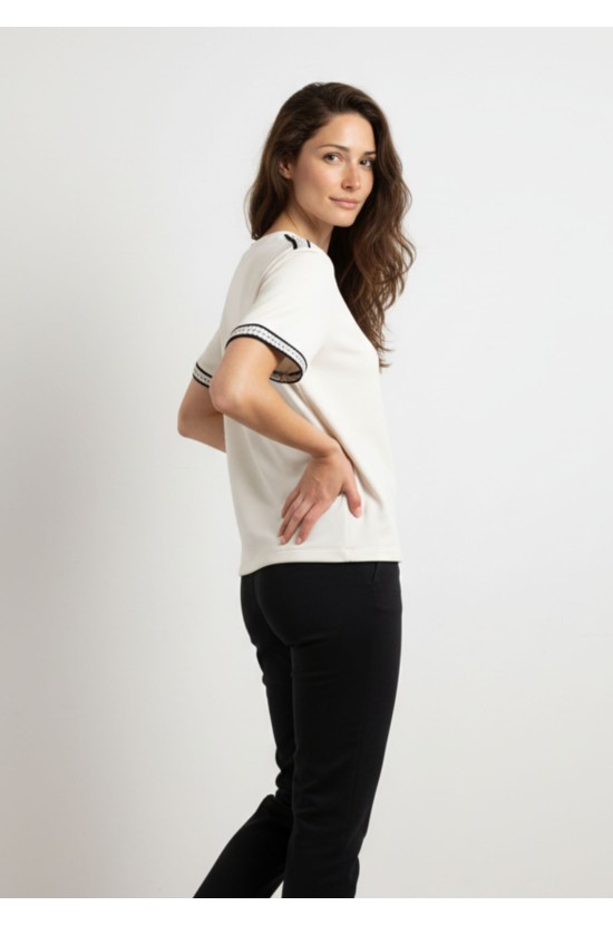 Εκρού Μπλούζα Με Διακοσμητικές Λεπτομέρειες