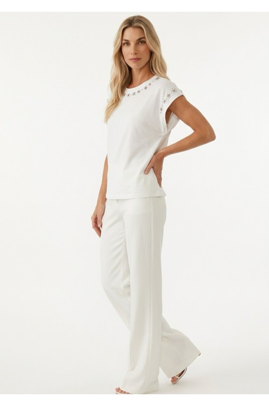 Λευκό T-shirt με Διακοσμητικές Λεπτομέρειες