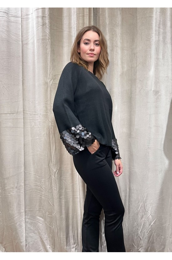 Black knitted blouse with sequins