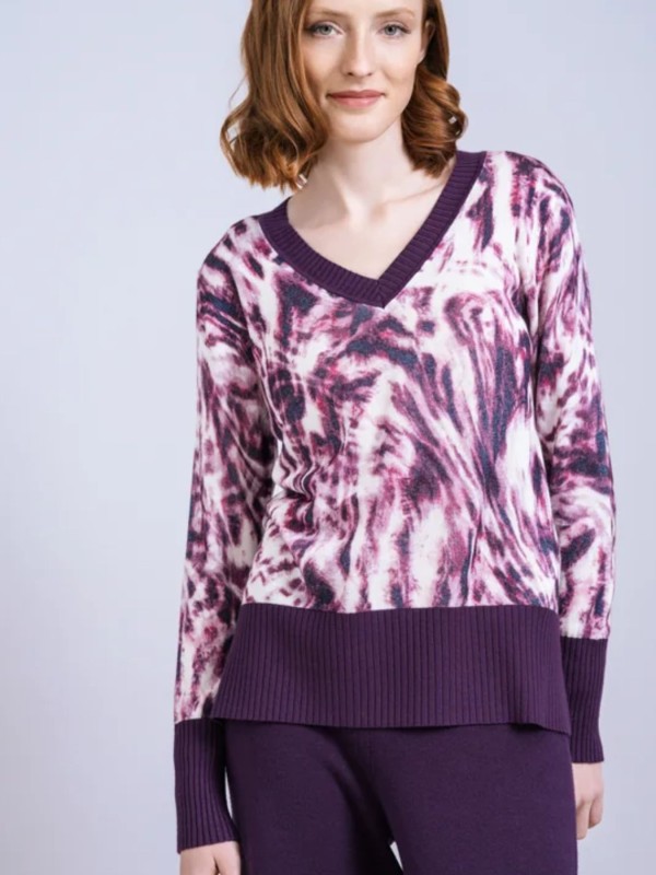 Μπλούζα Εμπριμέ Με Μωβ Λεπτομέρειες Μπλούζα Εμπριμέ Με Μωβ Λεπτομέρειες