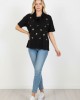 Μαύρη Μπλούζα Με Δέσιμο & Χρυσές Κεντημένες Λεπτομέρειες Μαύρη Μπλούζα Με Δέσιμο & Χρυσές Κεντημένες Λεπτομέρειες