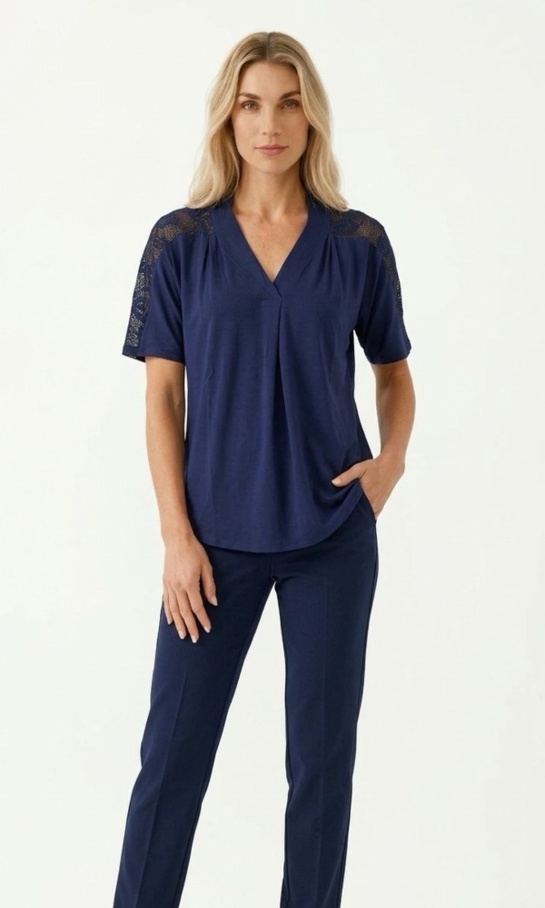 Μπλούζα Με V Και Δαντέλα Μπλούζα Με V Και Δαντέλα