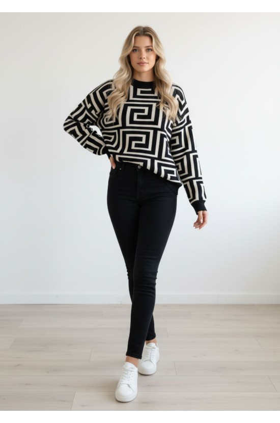 Knitted Blouse With Geometric Pattern Knitted Blouse With Geometric Pattern