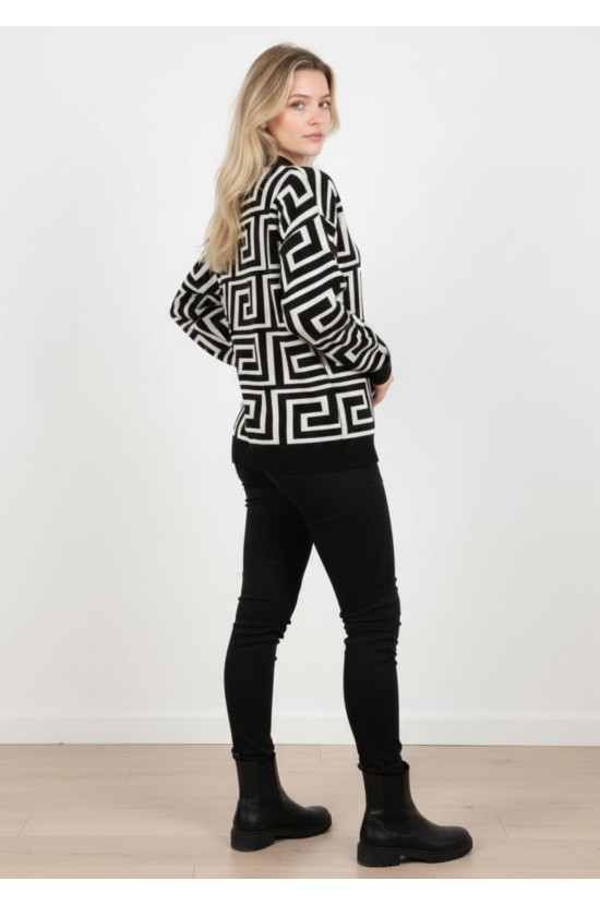 Knitted Blouse With Geometric Pattern Knitted Blouse With Geometric Pattern