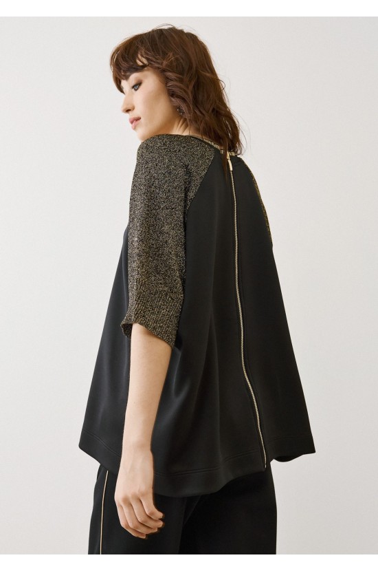 Blouse with Gold Details Blouse with Gold Details