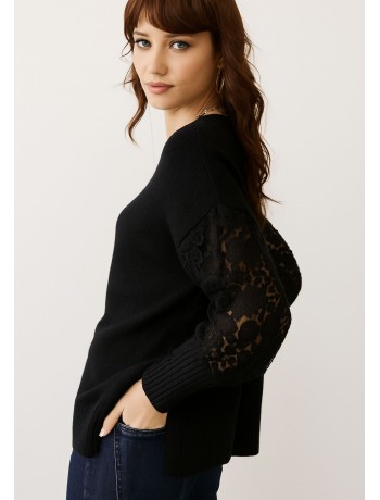 Πλεκτή Μπλούζα Μαύρη με Δαντέλα