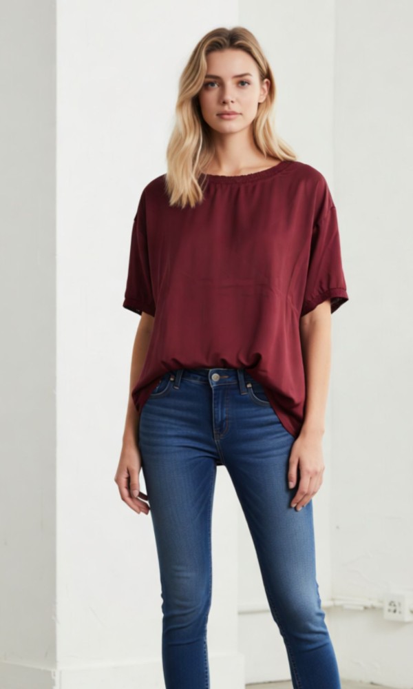 Σατέν Μπορντό Μπλούζα με Λάστιχο Λαιμό Σατέν Μπορντό Μπλούζα με Λάστιχο Λαιμό