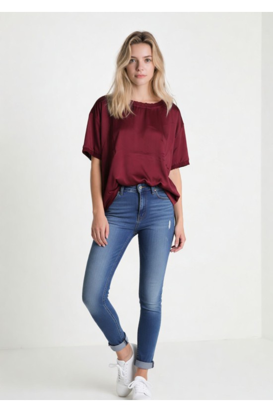 Σατέν Μπορντό Μπλούζα με Λάστιχο Λαιμό Σατέν Μπορντό Μπλούζα με Λάστιχο Λαιμό