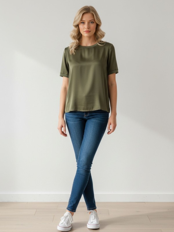 Σατέν Λαδί Μπλούζα Με Λάστιχο Λαιμό Σατέν Λαδί Μπλούζα Με Λάστιχο Λαιμό