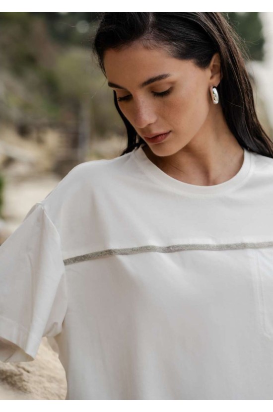 Λευκή Oversized Μπλούζα Με Διακριτική Λάμψη Λευκή Oversized Μπλούζα Με Διακριτική Λάμψη