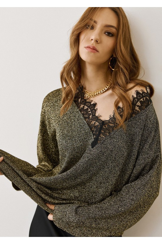 Χρυσή Lyrex Μπλούζα με Δαντελωτή V Λαιμόκοψη