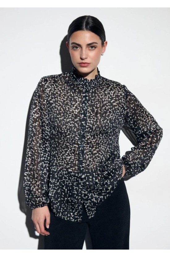 Black-and-White Pleated Shirt Black-and-White Pleated Shirt