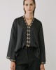 Black shirt with V and knitted design