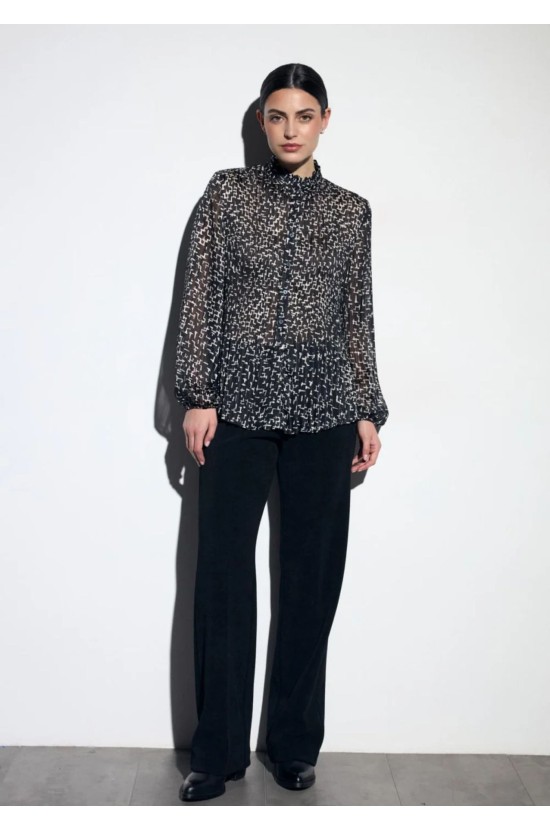Black-and-White Pleated Shirt Black-and-White Pleated Shirt