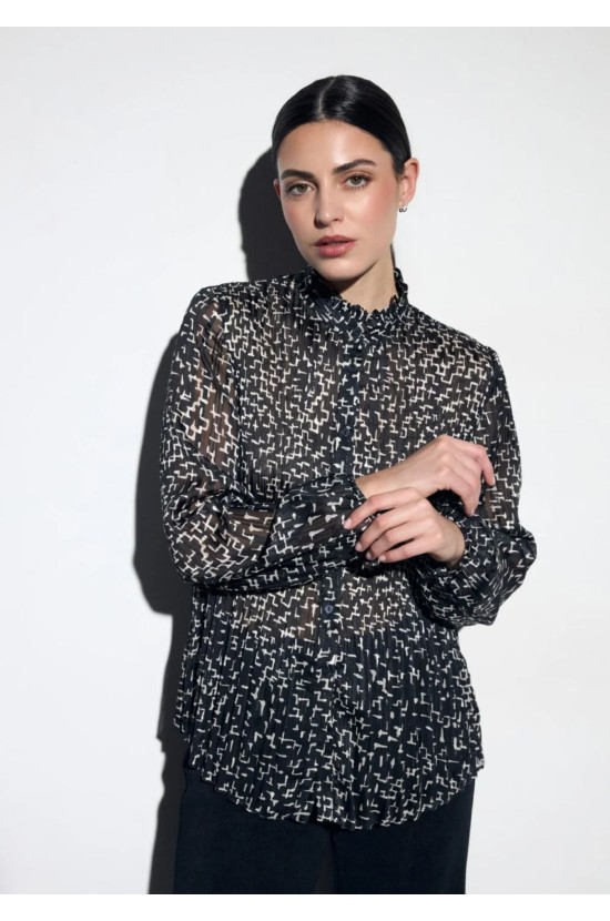 Black-and-White Pleated Shirt Black-and-White Pleated Shirt