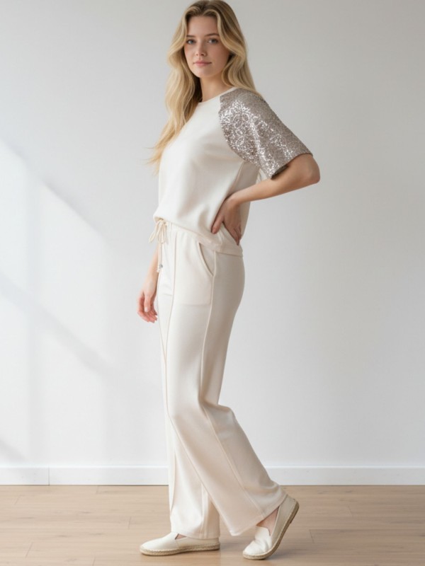 Σετ Τύπου Φόρμας Με Διακριτική Λάμψη