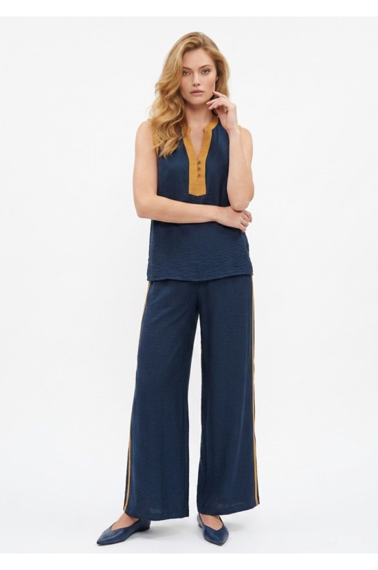 Navy set with camel details Navy set with camel details